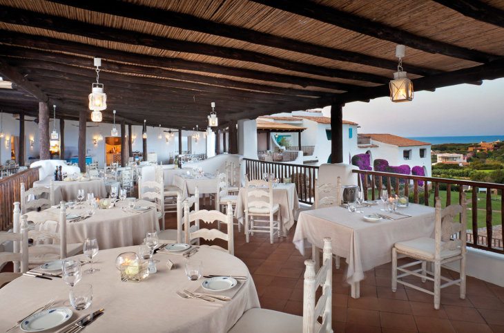 Romazzino a Belmond Hotel <div class="m-page-header__rating"><span class="m-page-header__rating--star"></span><span class="m-page-header__rating--star"></span><span class="m-page-header__rating--star"></span><span class="m-page-header__rating--star"></span><span class="m-page-header__rating--star"></span><span class="m-page-header__rating--s ">s</span></div>